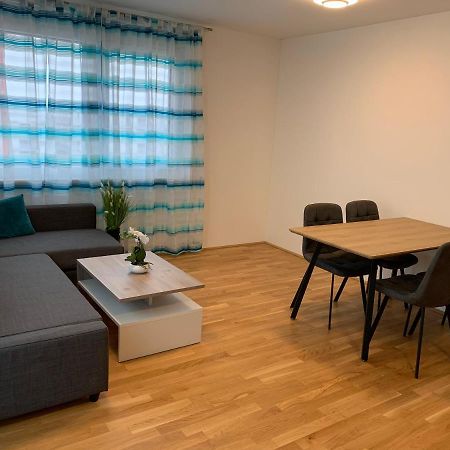 Modern Airconditioned City Apartment Close To Vic Bécs Kültér fotó