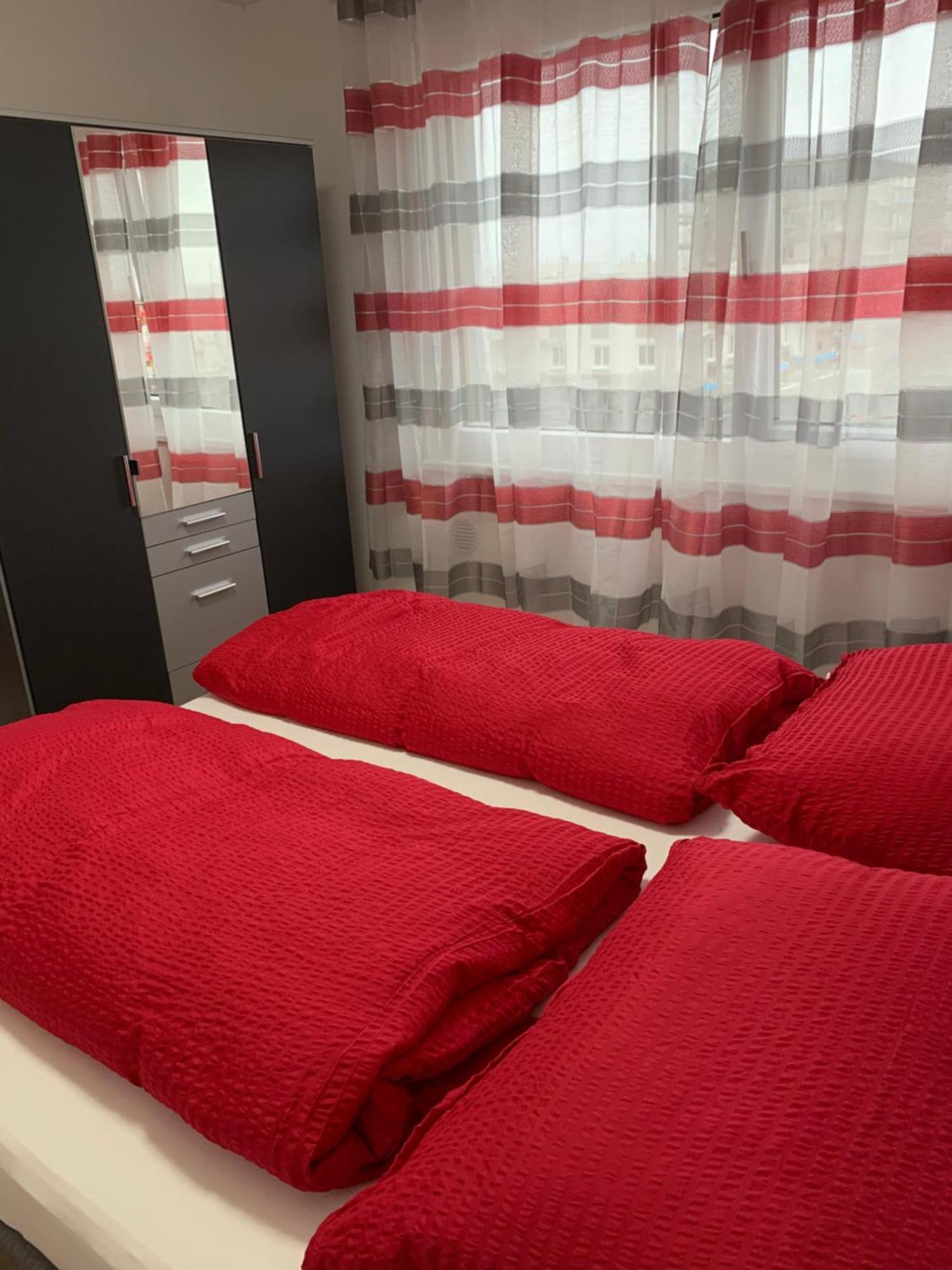 Modern Airconditioned City Apartment Close To Vic Bécs Kültér fotó