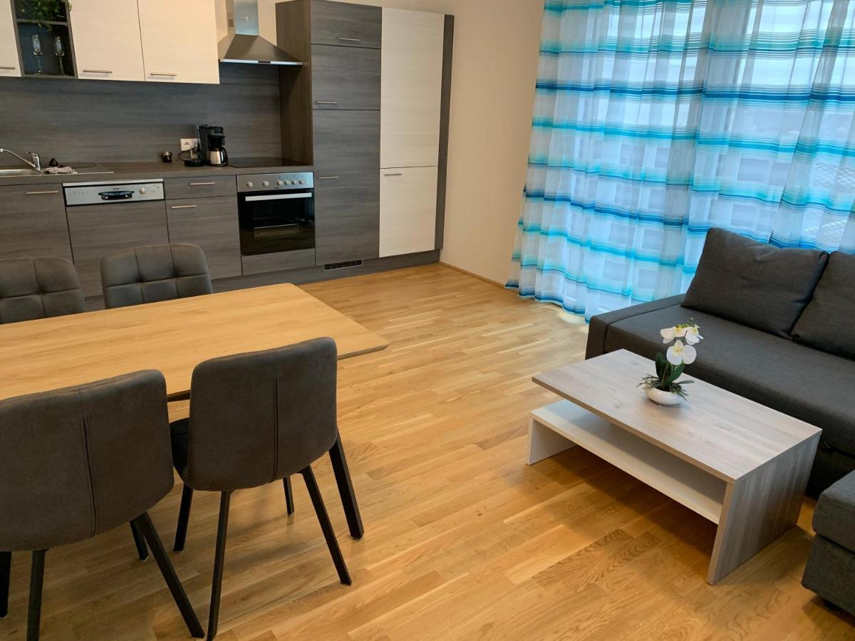 Modern Airconditioned City Apartment Close To Vic Bécs Kültér fotó